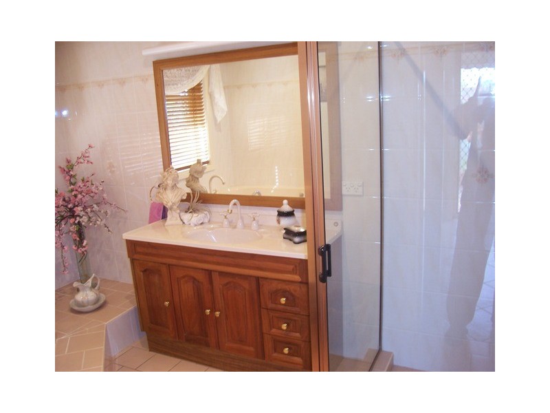 3 Flinders Street, Parkes NSW 2870