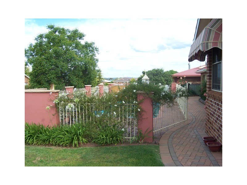 3 Flinders Street, Parkes NSW 2870