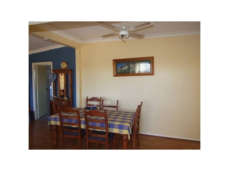 11 Heraghty Road, Parkes NSW 2870