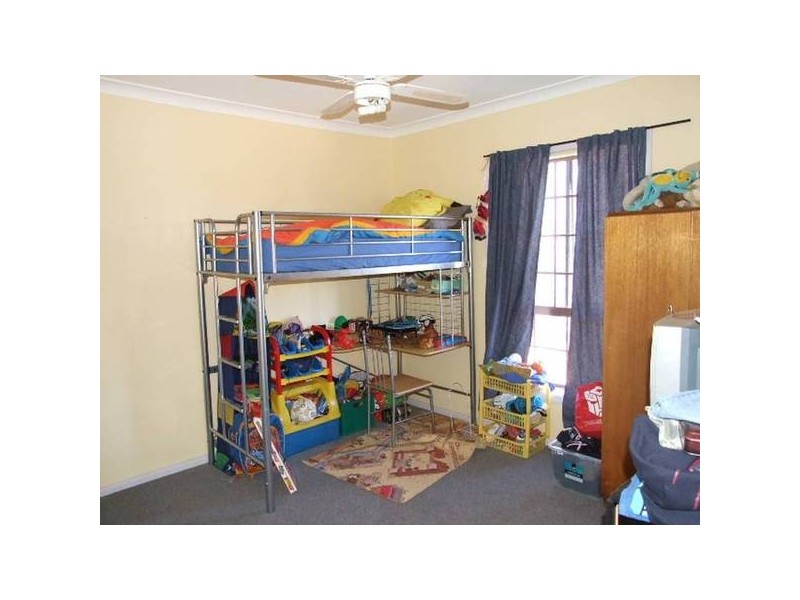 11 Heraghty Road, Parkes NSW 2870