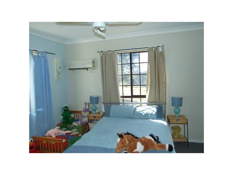 11 Heraghty Road, Parkes NSW 2870