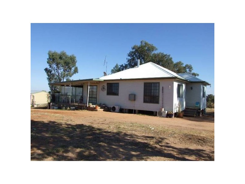 11 Heraghty Road, Parkes NSW 2870