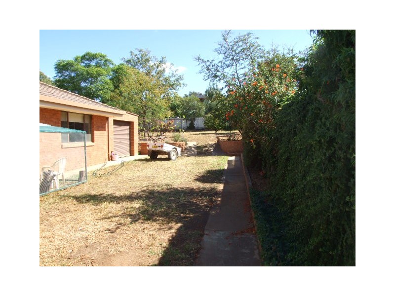 32 Lorking Street, Parkes NSW 2870