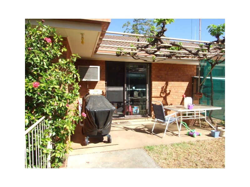 32 Lorking Street, Parkes NSW 2870