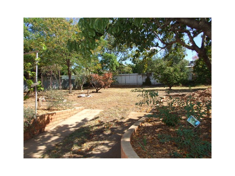 32 Lorking Street, Parkes NSW 2870