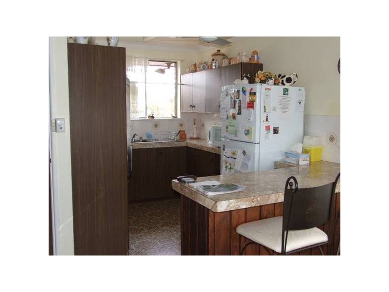 32 Barton Street, Parkes NSW 2870