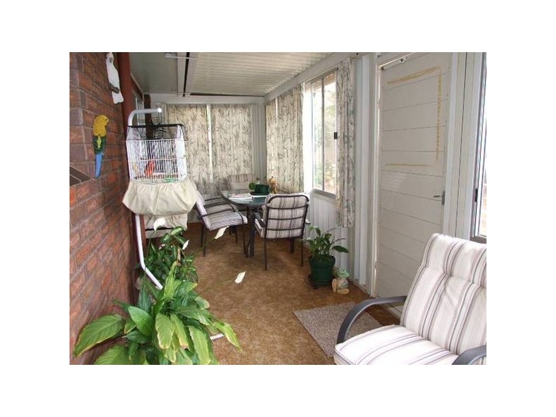 32 Barton Street, Parkes NSW 2870