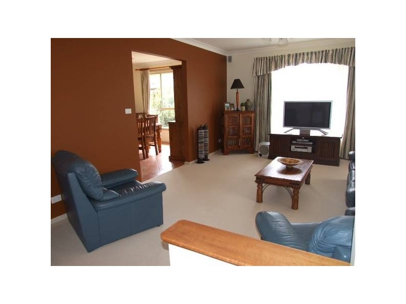 14 Arana Place, Parkes NSW 2870