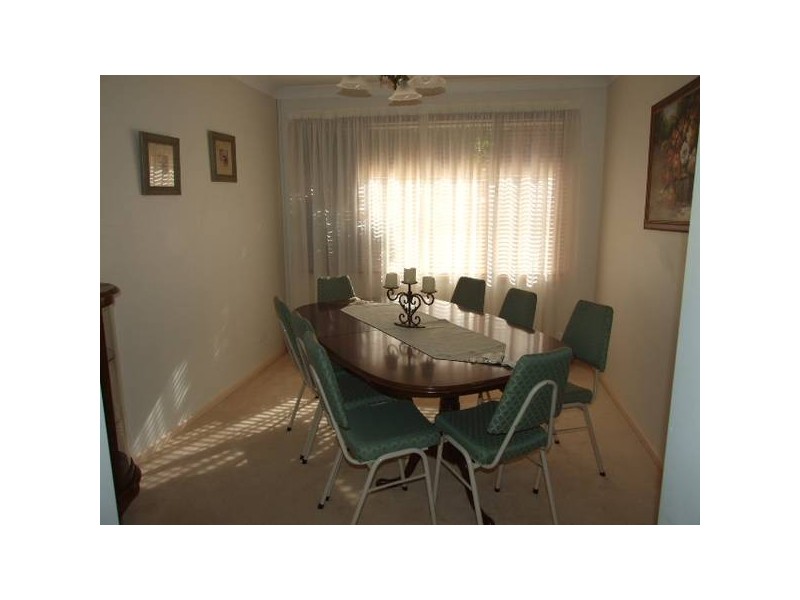 22 Glengowrie Close, Parkes NSW 2870