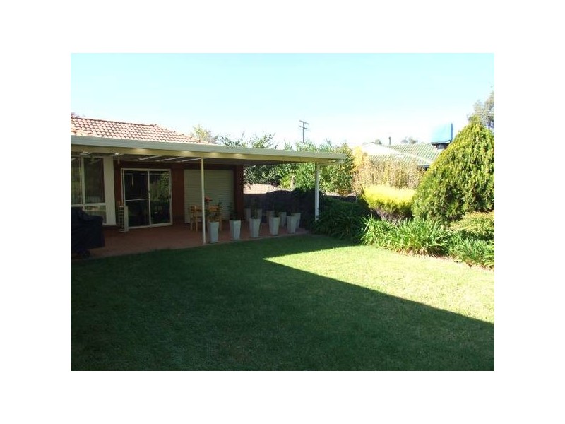 22 Glengowrie Close, Parkes NSW 2870