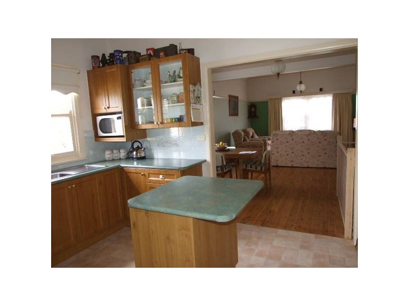 3 Albert Street, Parkes NSW 2870