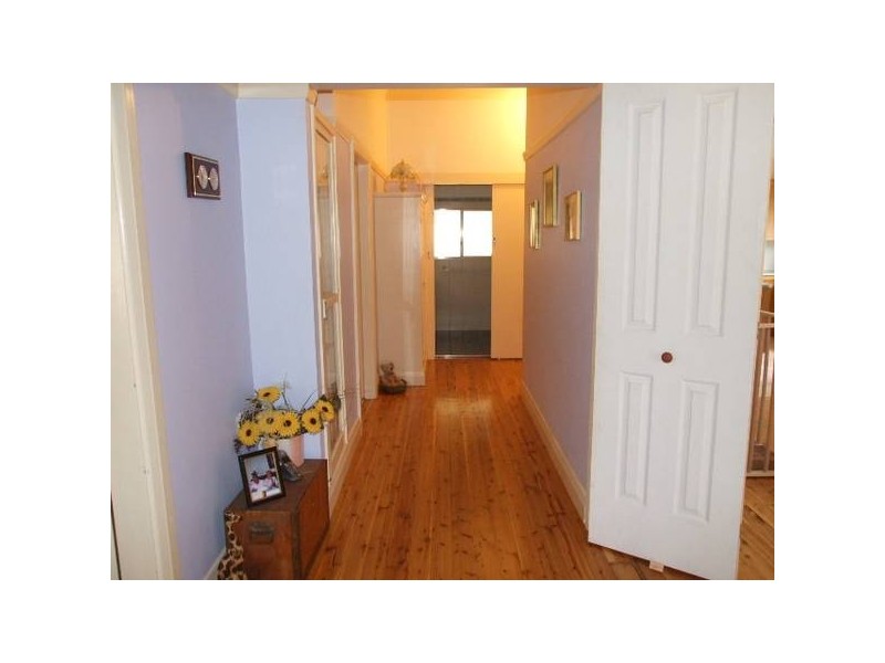 3 Albert Street, Parkes NSW 2870