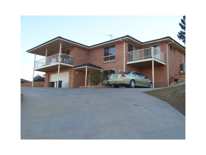 8 Valley View Place, Parkes NSW 2870