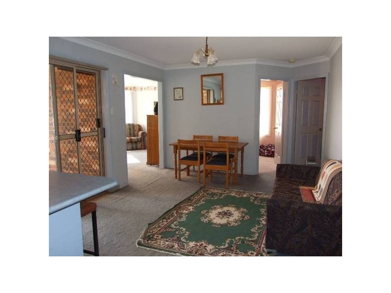 10 Mimosa Avenue, Parkes NSW 2870