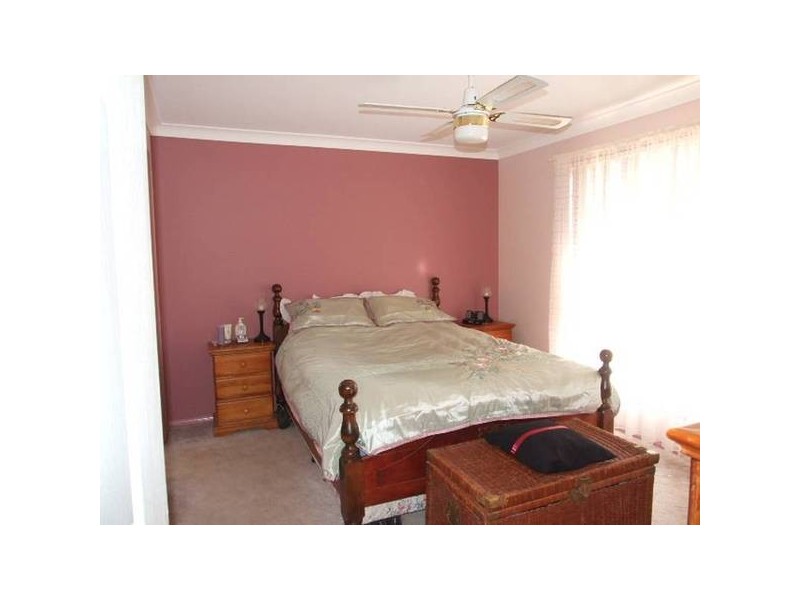 10 Mimosa Avenue, Parkes NSW 2870