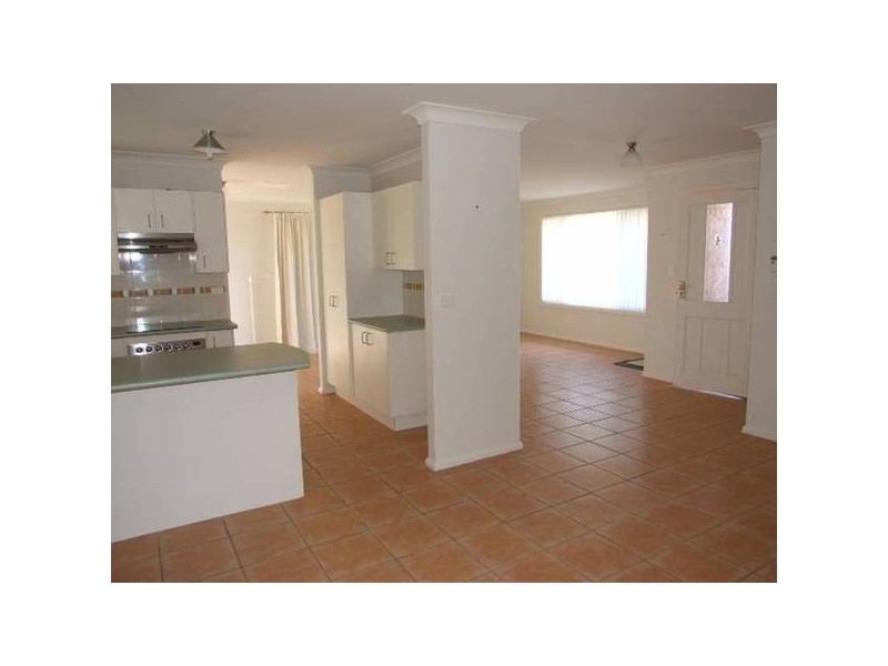 15 Basil Ave, Parkes NSW 2870