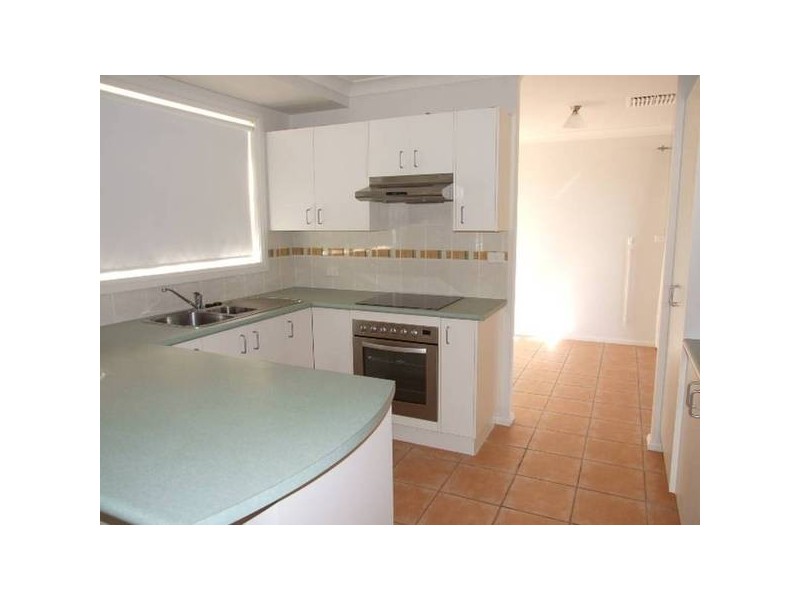 15 Basil Ave, Parkes NSW 2870