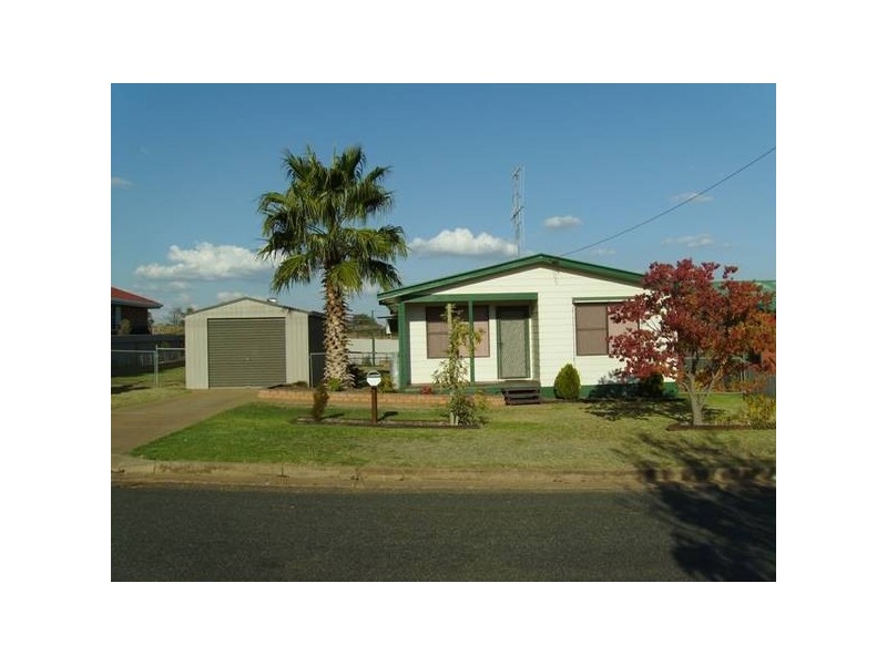3 Basil Avenue, Parkes NSW 2870