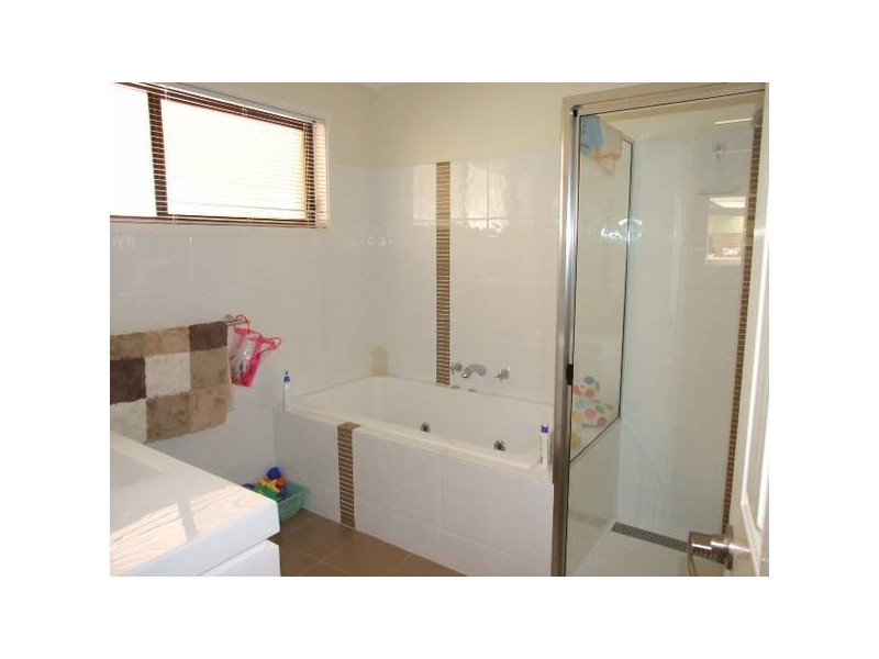 3 Coolabah Drive, Parkes NSW 2870