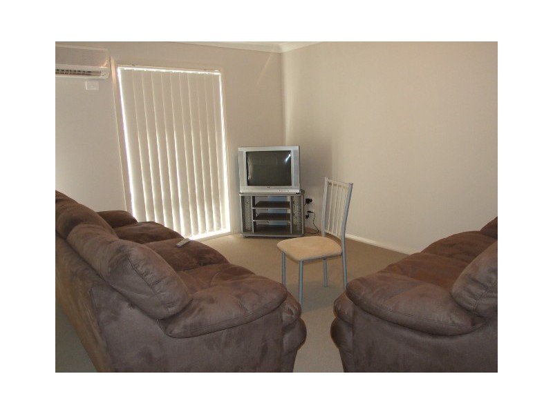 76A Close Street, Parkes NSW 2870