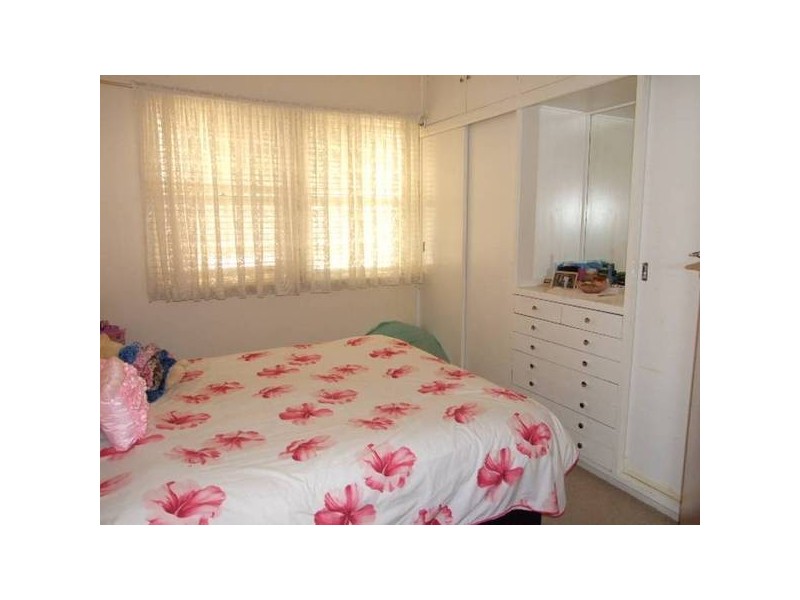8 Moon Cres, Parkes NSW 2870