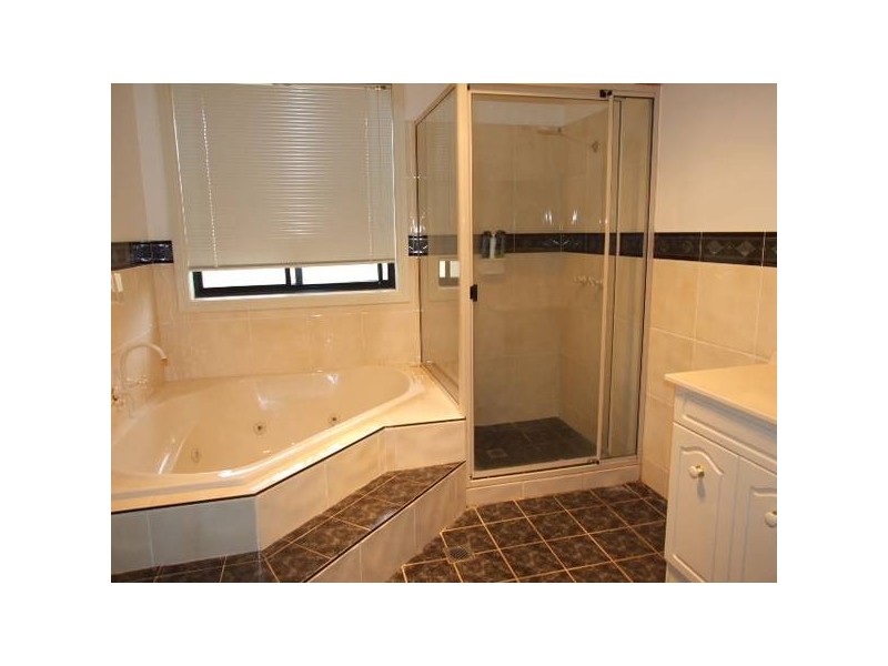 1-3 Avoca Place, Parkes NSW 2870