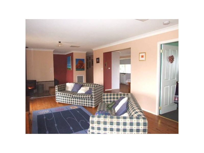 20 Field Road, Parkes NSW 2870