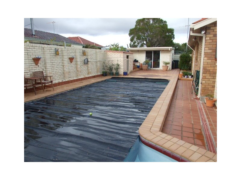 73 East Street, Parkes NSW 2870