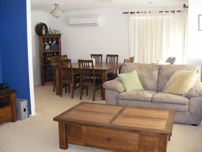 7 Evans Parade, Parkes NSW 2870