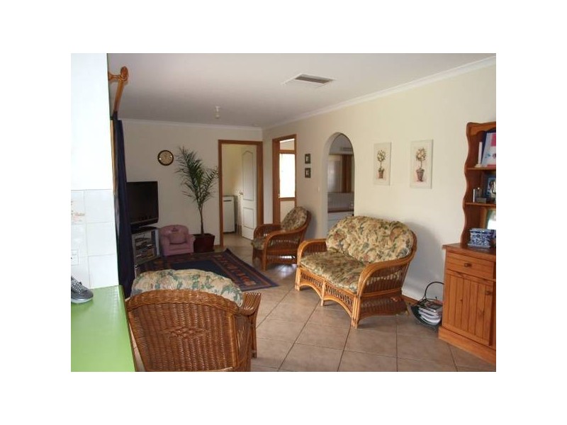 33 Glenhaven Avenue, Parkes NSW 2870