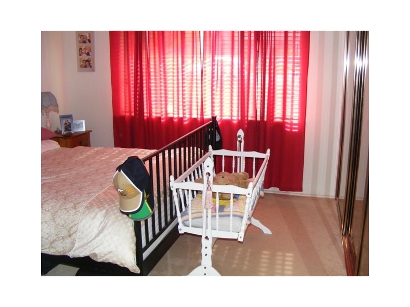 7 Evans Parade, Parkes NSW 2870