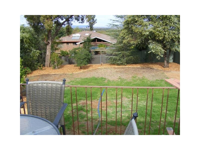 7 Evans Parade, Parkes NSW 2870