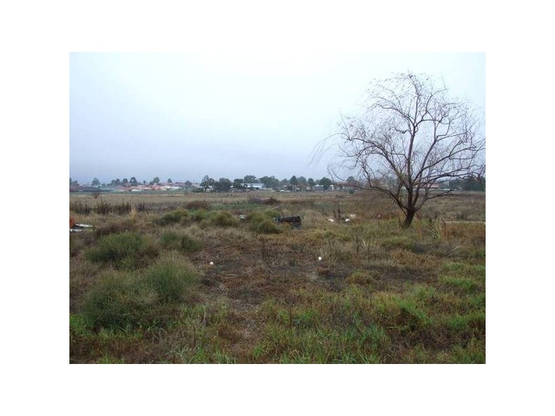 2 Condobolin Road, Parkes NSW 2870