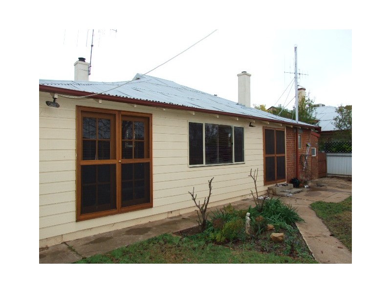 59 Cecile Street, Parkes NSW 2870