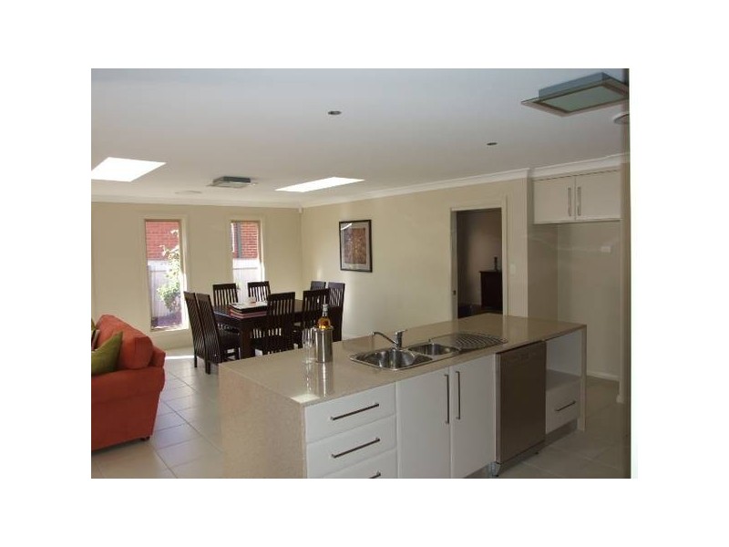 8 Victoria Street, Parkes NSW 2870