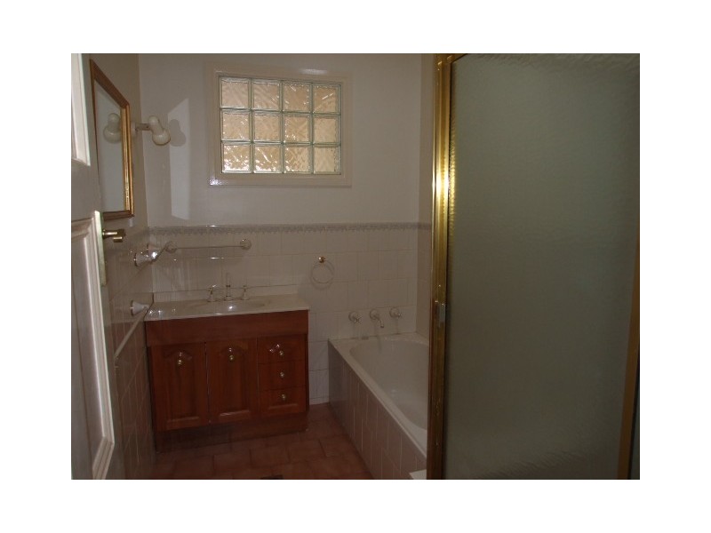 23 Gap Street, Parkes NSW 2870