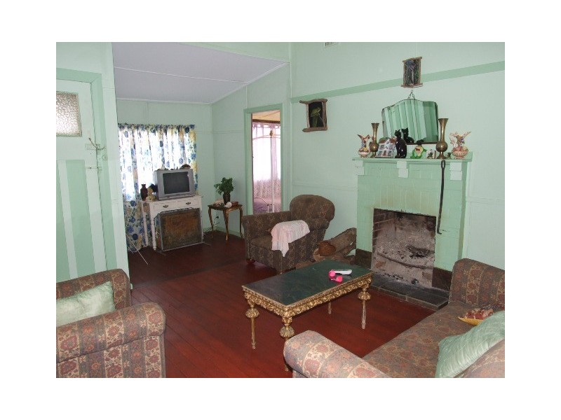 51 Howard Street, Peak Hill NSW 2869