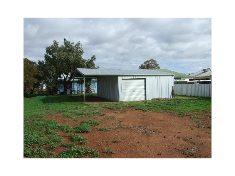 51 Howard Street, Peak Hill NSW 2869