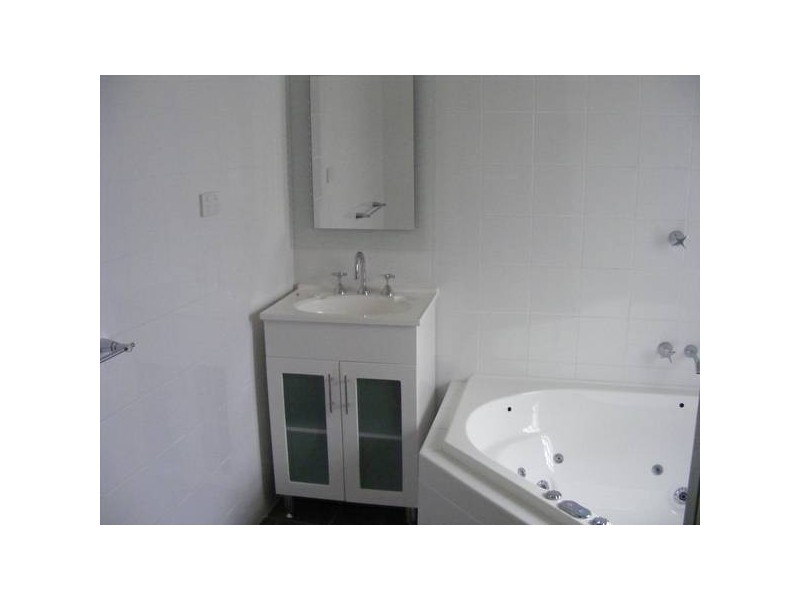 47 Orange Street, Parkes NSW 2870