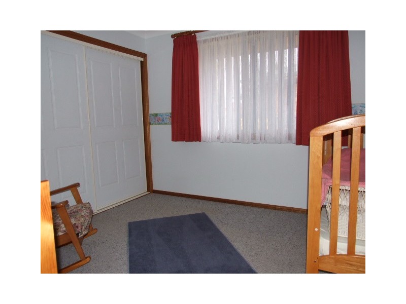 10 Christina Close, Parkes NSW 2870