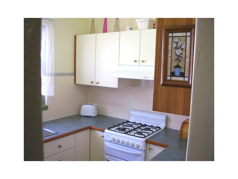 12 Armstrong Street, Parkes NSW 2870