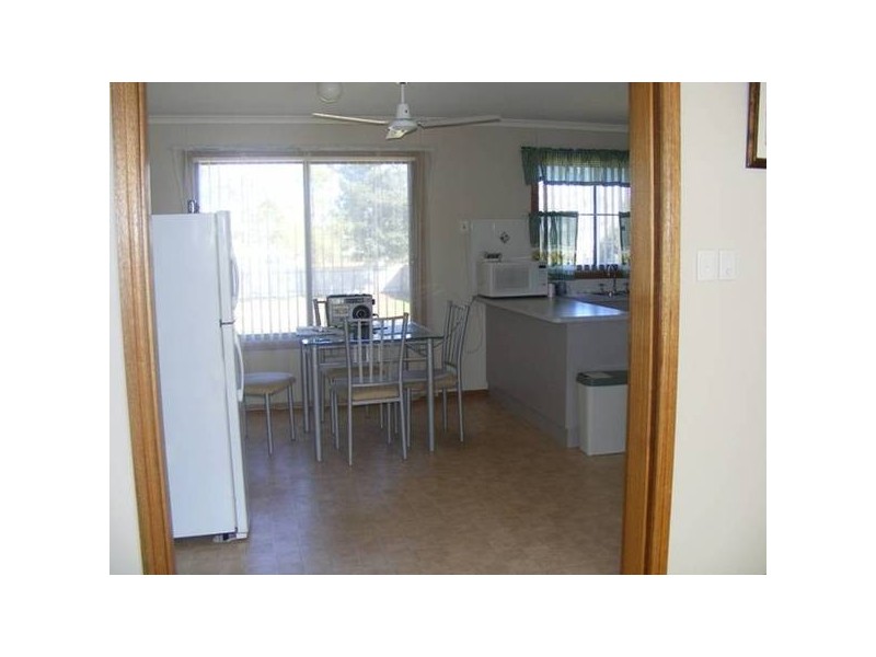 120 Boori Street, Peak Hill NSW 2869