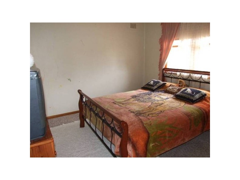 18 Fisher Street, Parkes NSW 2870