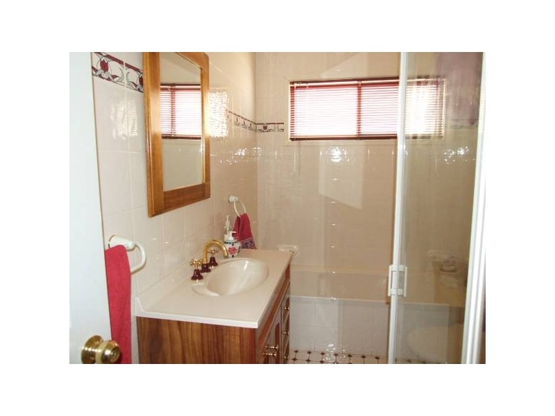 83 High Street, Parkes NSW 2870