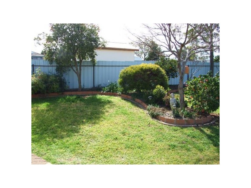 83 High Street, Parkes NSW 2870