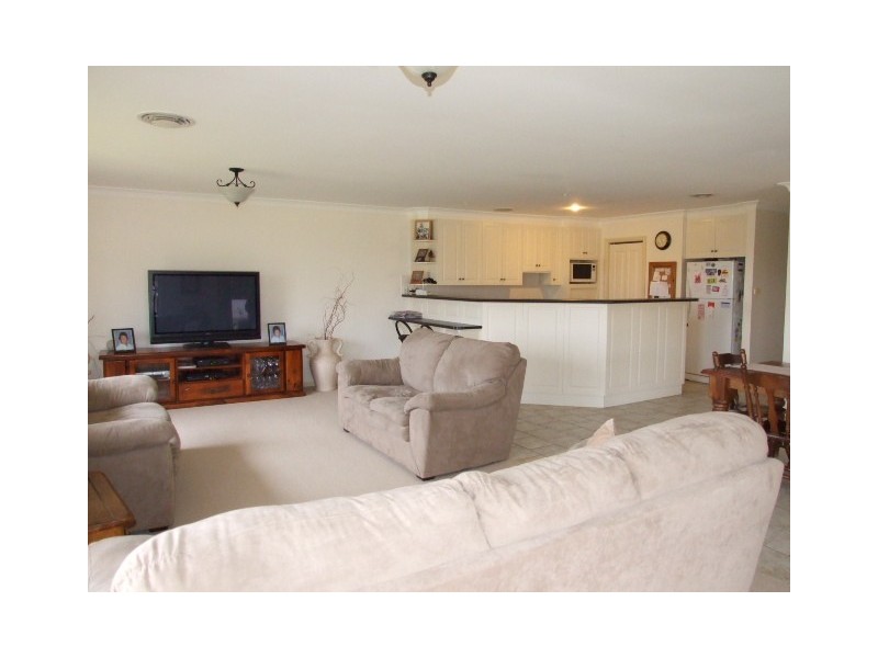 1-3 Avoca Place, Parkes NSW 2870