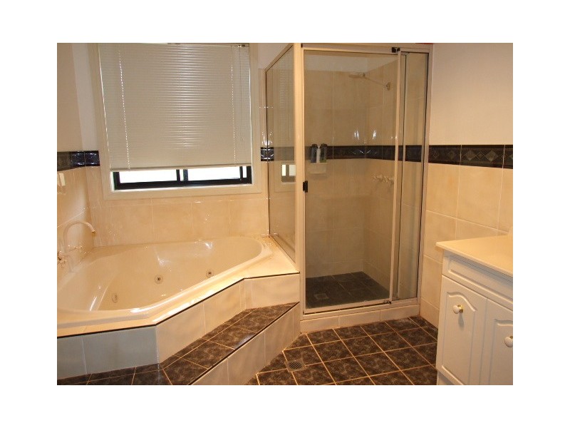 1-3 Avoca Place, Parkes NSW 2870