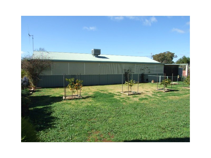 250 Nash Street, Parkes NSW 2870