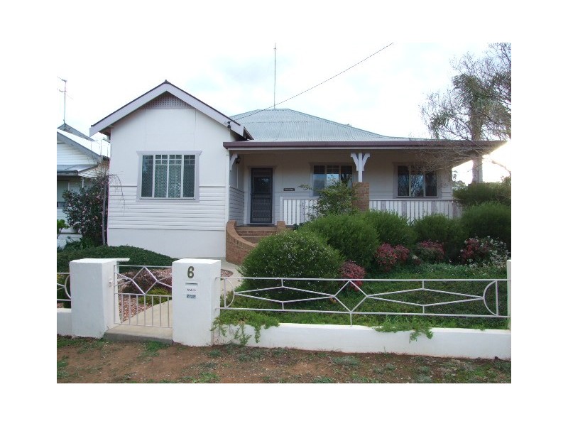 6 Coleman Road, Parkes NSW 2870