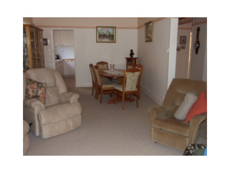 6 Coleman Road, Parkes NSW 2870